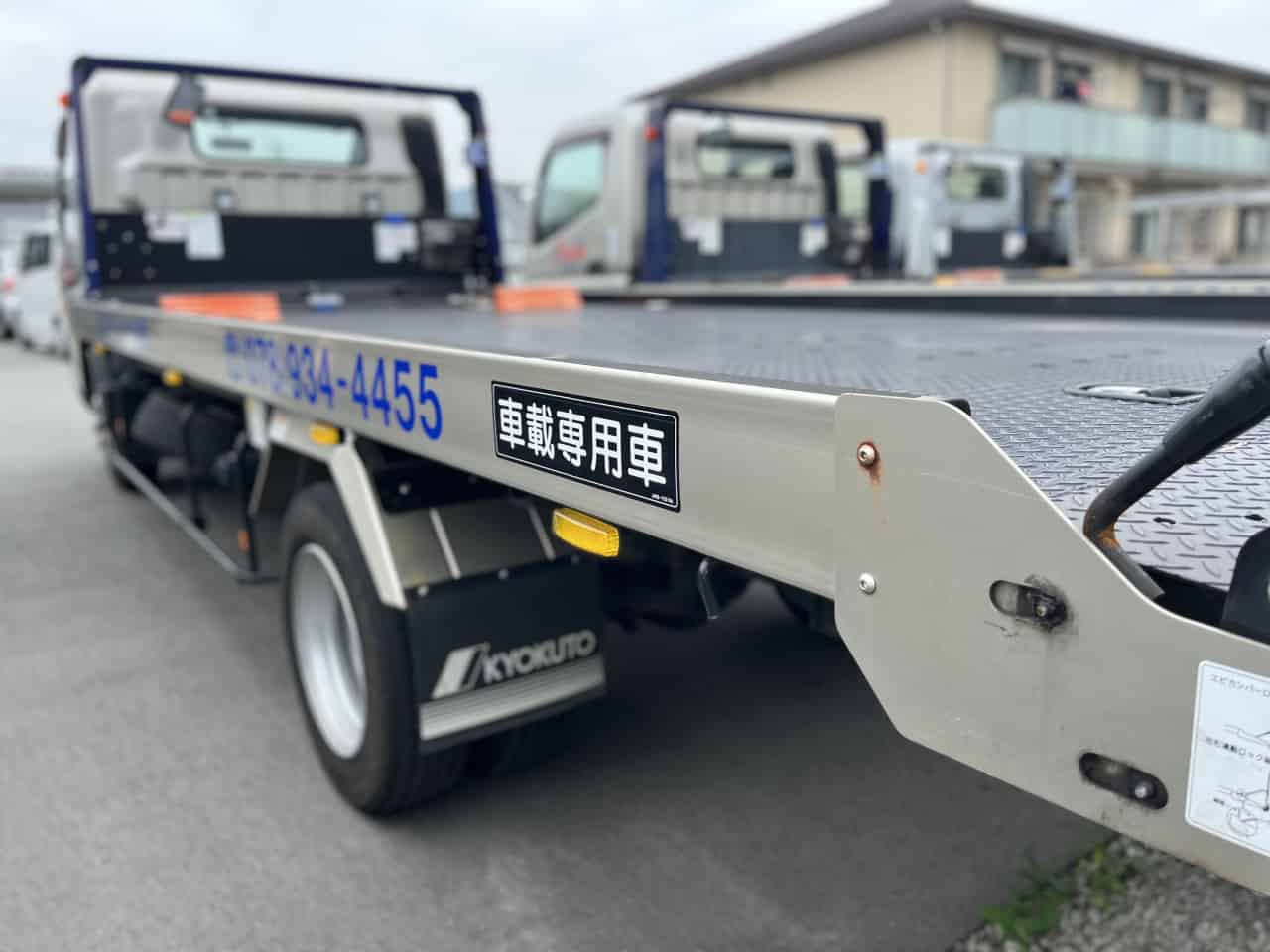車両輸送用の積載車